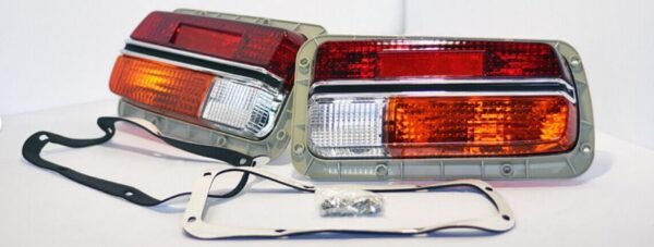 240Z/S30 Rear Tail Lights Lamp Assembly Set/ Pair - Image 2