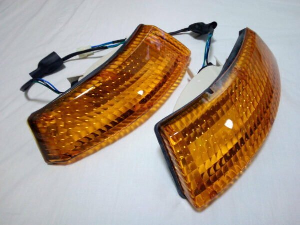 240z/S30 Front Turn Signal Lamps Pair Amber