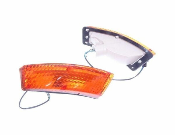 240z/S30 Front Turn Signal Lamps Pair Amber - Image 3