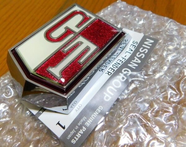 OEM Skyline C10 2D GT Emblem - Image 4
