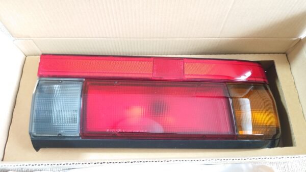 OEM AE86 Tail Lamp Set Late 3 door with Bulbs, harness and gasket - Image 3