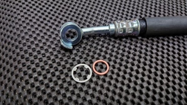 OEM AE86 Fuel Pulsation Damper Hose with Gaskets - Image 2