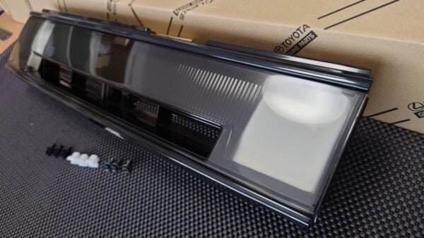 OEM AE86 Levin Late Model GT-APEX Grille - Image 2