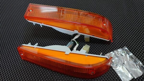 OEM AE86 Levin Late Model Front Bumper Turn Signal Left/Right Set