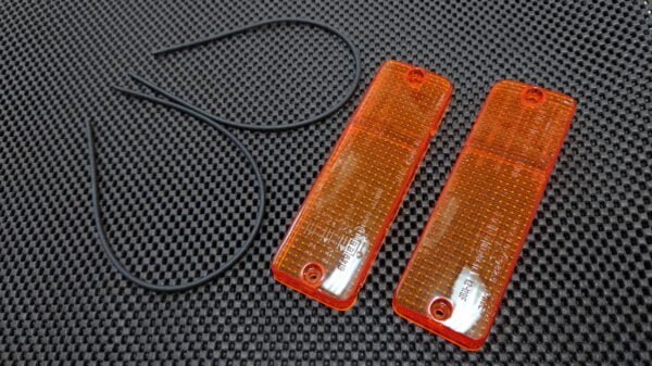 OEM AE86 Early Model TRUENO Front Turn Signal Lens with Gaskets Pair