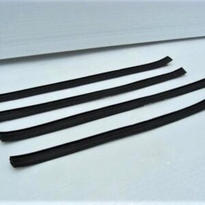 Skyline C10 4 Door Window Scrapper Seal Set