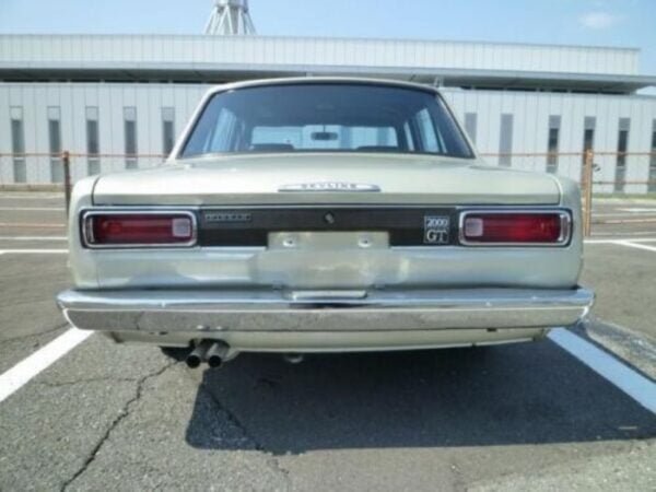 Skyline C10 2D/4D 1970 Rear Tail Light Assembly - Image 3