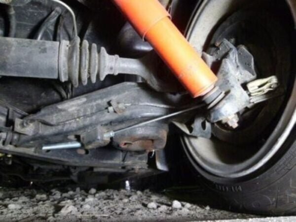 Skyline C10 2D/4D Side Hand Brake e-Brake Cables - Image 2