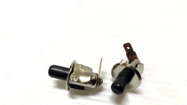 Skyline C10 2D/4D Door Dome Light Switch Set