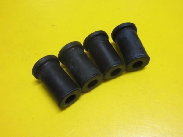 Sunny B110 Upper Rear Shackle Bushing Set