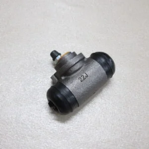 Corolla E70 Rear Wheel Brake Cylinder 13/16