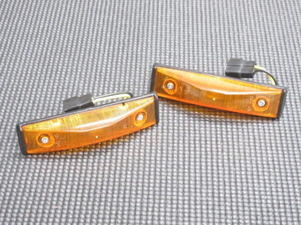 Corolla E70 Amber Side Marker Set