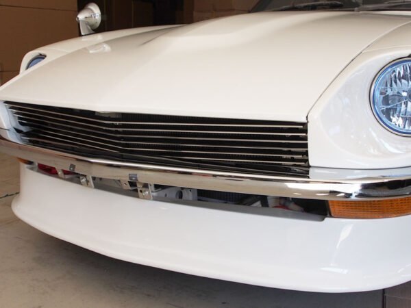 240Z S30 Series Front Grill - Image 2